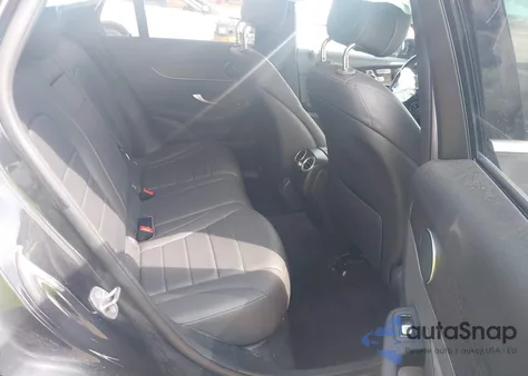 2020 Mercedes-Benz Glc 300 z USA, uszkodzony, nr VIN WDC0G8DB4LF746033